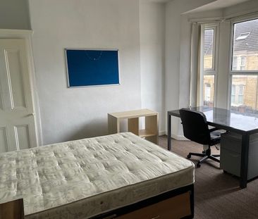 4 Bed Terraced House, Jubilee Drive, L7 - Photo 2