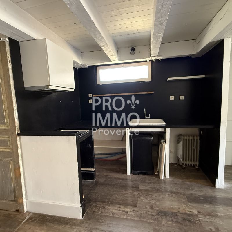 A LOUER, LAURIS (84360) Appartement de type 3 en duplex - Photo 1