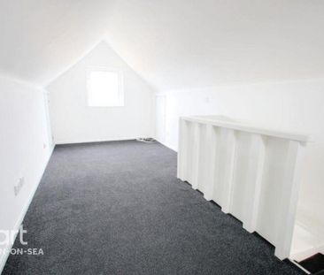 2 bedroom detached house to rent - Photo 5