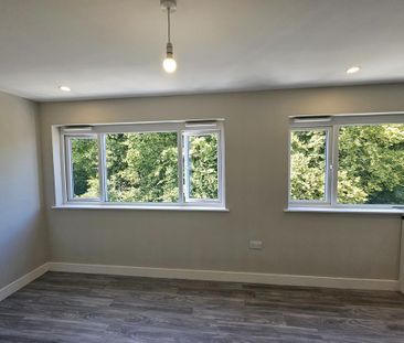 2 bedroom penthouse to rent - Photo 1