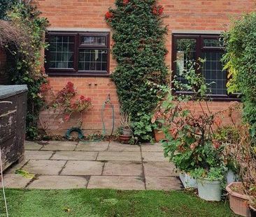 4 bedroom detached house to rent - Photo 5