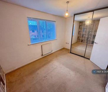 2 bedroom semi-detached house to rent - Photo 4