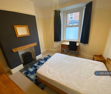 3 bedroom terraced house to rent - Photo 4