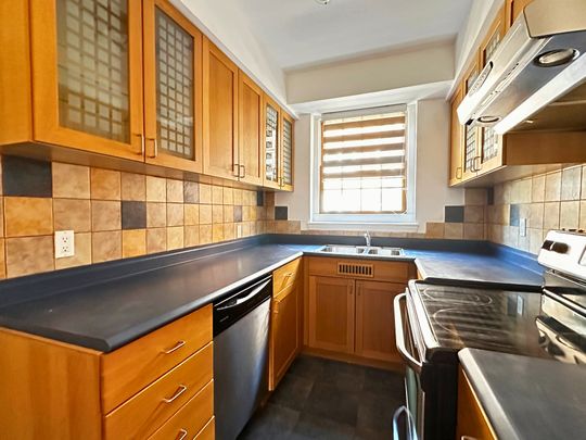 3360 Av. Ridgewood, Montréal (Côte-des-Neiges, QC H3V - Photo 1