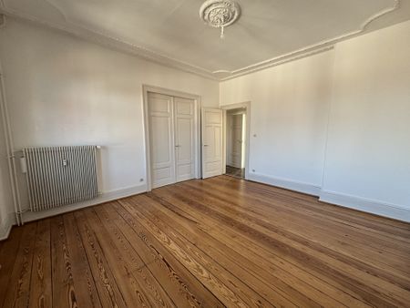 Location Appartement 4 pièces 90m² STRASBOURG 67000 - Photo 4