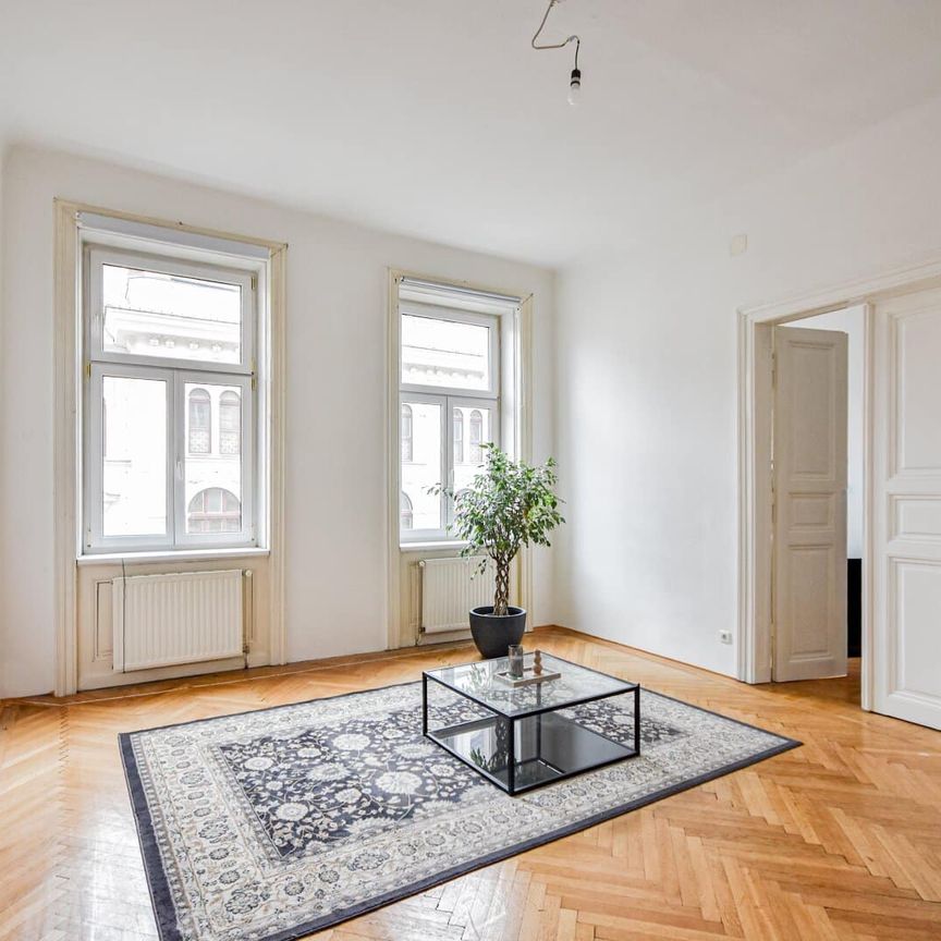 WG-geeignet: Schöner 3,5-Zimmer-Altbau mit hofseitigem Schlafzimmer - Foto 1