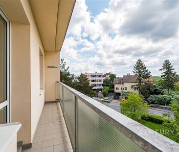 Pronájem bytu 3+1 71 m² - Photo 1