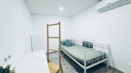 Rooms for rent in 2-bedroom apartment in Sant Martí - Foto 2