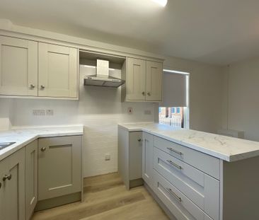 64 Mayo Street, Belfast, BT13 3AZ - Photo 4