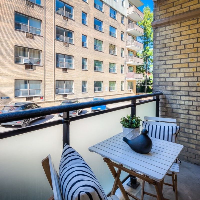 For Lease - 420 Eglinton Avenue Unit# 409, Toronto, Ontario - Photo 1