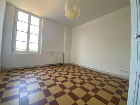 Location Appartement 3 pièces 98m² AVIGNON 84000 - Photo 2