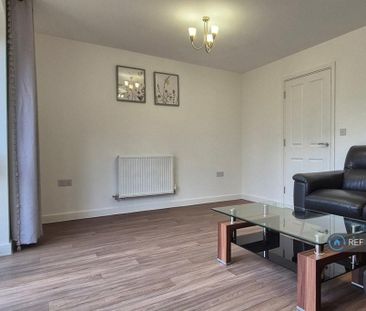 3 bedroom semi-detached house to rent - Photo 2