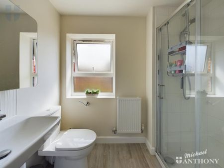 3 bedroom semi-detached house to rent - Photo 5