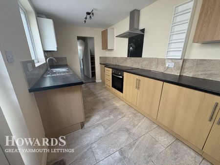 3 bedroom terraced house to rent - Photo 3