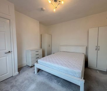 4 bed house share to rent in Warwick Road, Kenilworth, CV8 - Photo 5