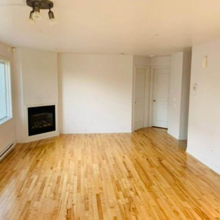 Beau 4 ½ à 100e ave, Chomedey, style condo - Photo 1