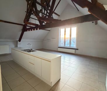 Gezellig appartement met 2 slaapkamers in Zwevezele! - Photo 1