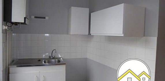 Location Appartement 2 pièces 33m² CHATEAUBRIANT 44110 - Photo 2