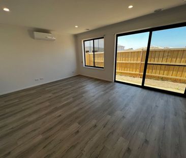 Fabulous 3Br Home in Tarneit! - Photo 1