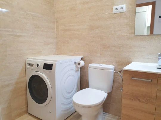 Piso de alquiler en Calle del Doctor Fleming, Hispanoamérica - Bernabéu - Foto 1