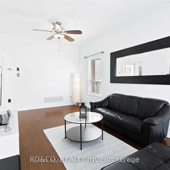 For Lease - 6 Depeuter Crescent, Bradford West Gwillimbury, Ontario - Photo 1