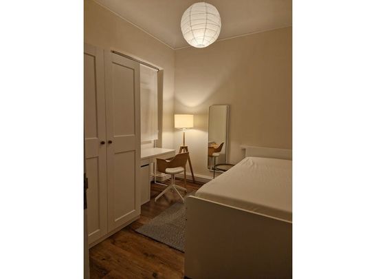 Rua Quirino da Fonseca, Lisbon, Lisbon 1000-251 - Photo 1