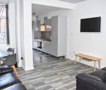 4 bedroom house share to rent - Photo 3