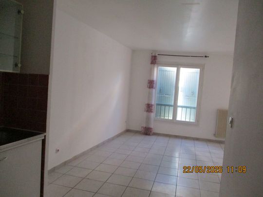 Location Appartement 2 pièces 49m² MARTIGUES 13500 - Photo 1
