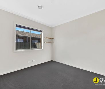 For Rent – 30 Gallantry Avenue, Craigieburn - Photo 2