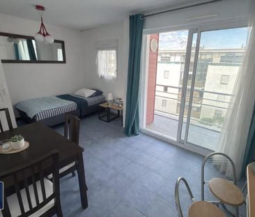 Location Appartement 1 pièce 21m² LA ROCHELLE 17000 - Photo 2