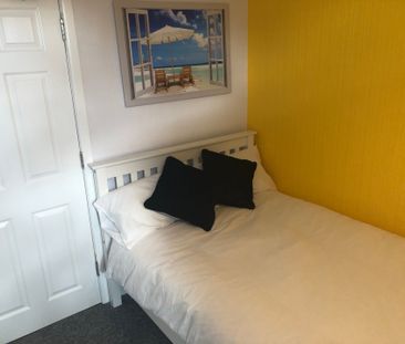 Ringwood Rd Citrine Suite - Photo 5