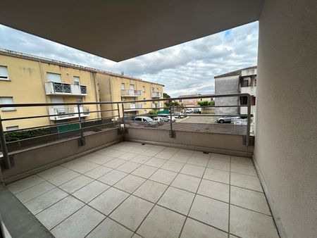 Location appartement 3 pièces, 53.00m², Marguerittes - Photo 2