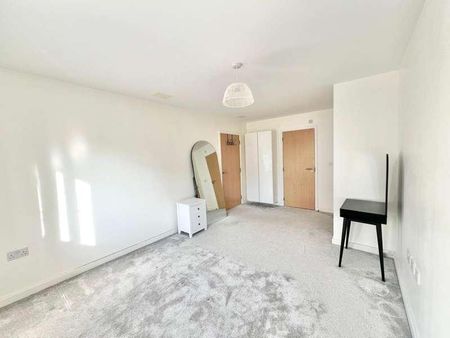 Brooking House, Brentwood, CM14 - Photo 3