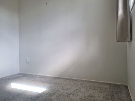 FULLY RENOVATED 3brm STUNNER IN EPSOM, DGZ, UNI - Photo 2