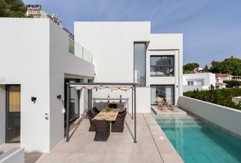 3 bedroom luxury Villa for rent in Nueva Andalucia, Spain