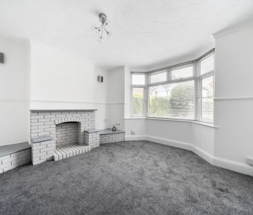 3 Bedroom House - Thornhill Road, Southampton - Photo 3