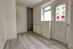 3 BEDROOM House - End Terrace - Photo 5