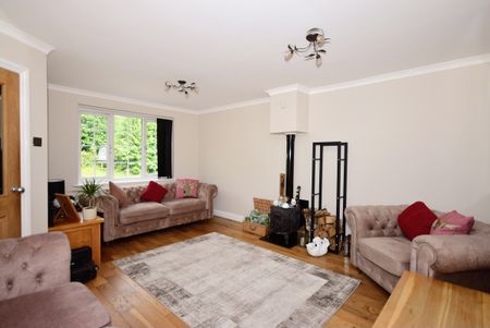 3 bedroom terraced house to rent - Photo 3