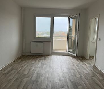 Mit Aufzug! 2-Zimmer-Wohnung mit Balkon - Foto 3