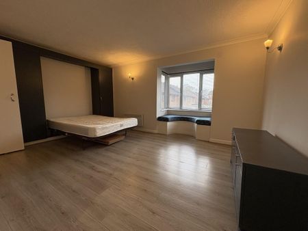 Studio to rent - Photo 3