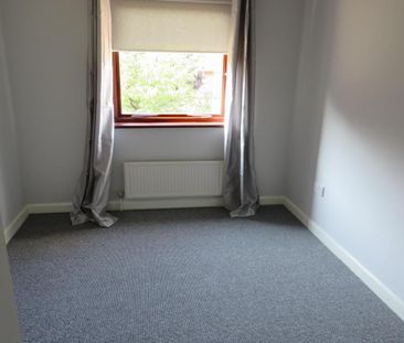 3 bedroom detached house to rent - Photo 3