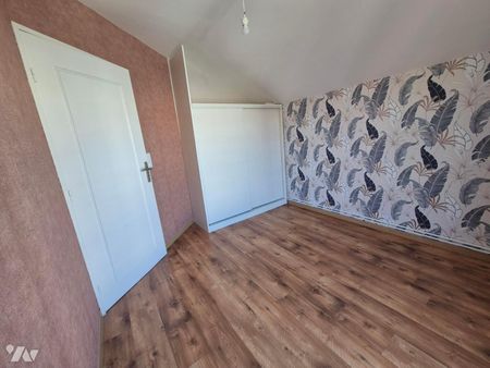 Maison à louer avec jardin, garage et véranda – Proche centre-ville - Photo 4