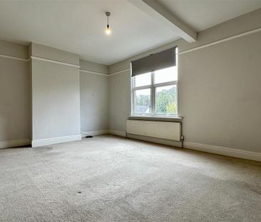 4 bedroom terraced house to rent - Photo 2