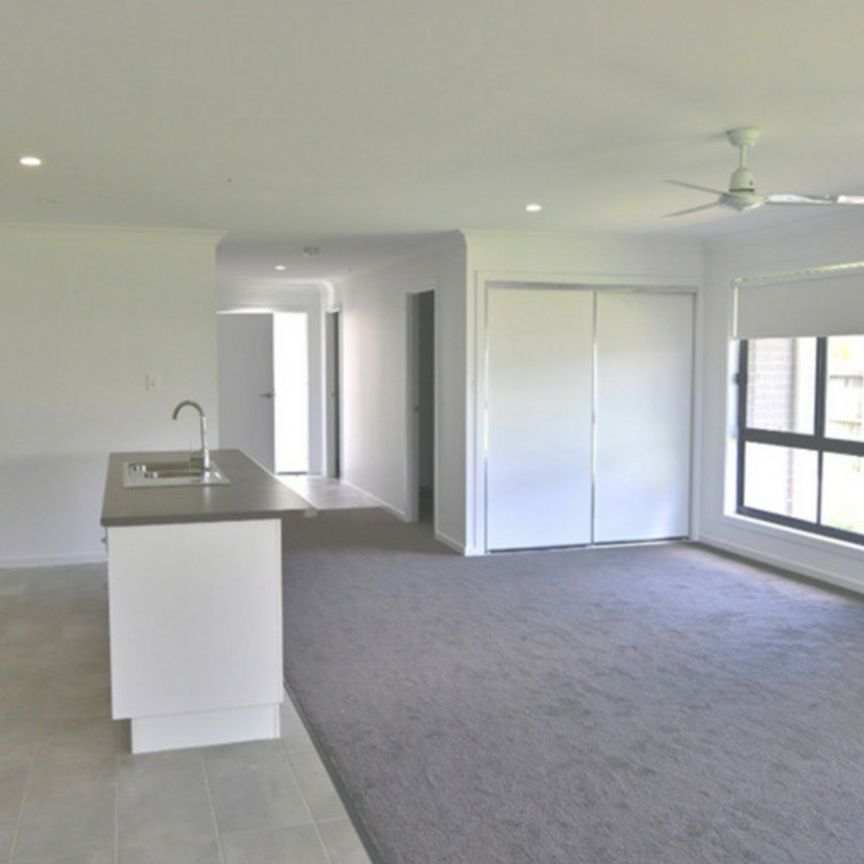 MODERN, LIGHT-FILLED & LOW-MAINTENANCE � COMFORTABLE FAMILY LIVING IN THABEBAN - Photo 1