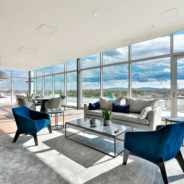 1-bedroom - 2505 Boulevard Marcel-Laurin, Montréal - Photo 1