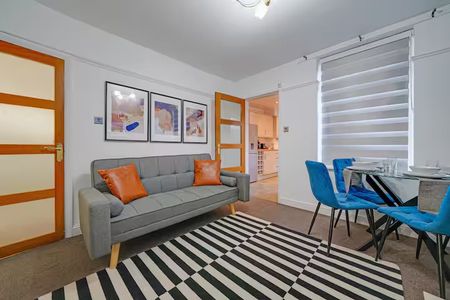 3 Bed Terraced House, Sutton Street, L13 - Photo 3