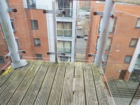 Polymond House, City Centre - Photo 4