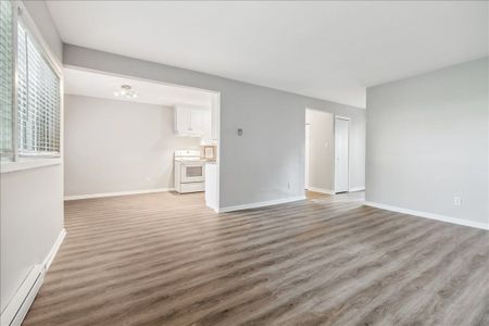 For Lease - 2350 Queensway Drive Unit# 1, Burlington, Ontario - Photo 5