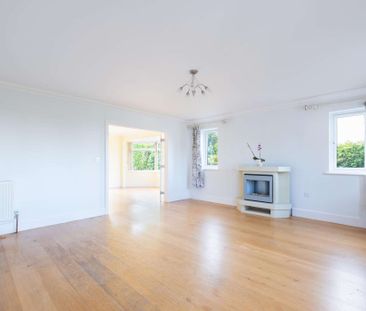 PLEASE EMAIL TO REGISTER YOUR INTEREST - Four/five bedroom detached... - Photo 2