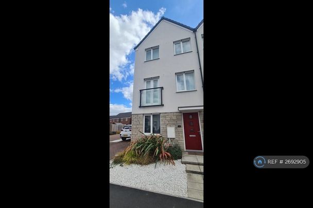 1 bedroom in a house share to rent - Photo 1